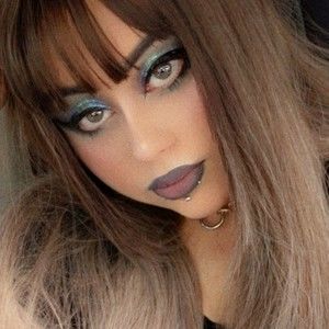 Meet your Posher, Karin